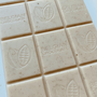 Chocolates-From-Heaven-BIO-ryzova-bila-VEGAN-cokolada-s-malinami-39%. Jemná rýžová čokoláda vhodná pro vegany. Bez laktózy a bez lepku.