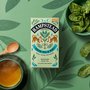 Hampstead Tea zelený ča s mátou a lékořicí. Máta podporuje trávení, lékořice uvolňuje dýchání.